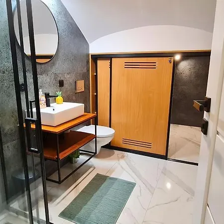 Modern 2 Bedroom Apartment/kazimierz/paulinska St.