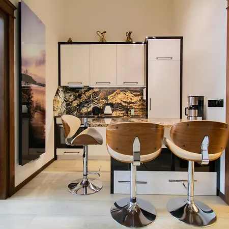 Quiet & High Class Jablonowskich Street Apartment *