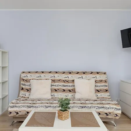 Apartment Z Parkingiem I Balkonem W Krakowie By Rent Like Krakow