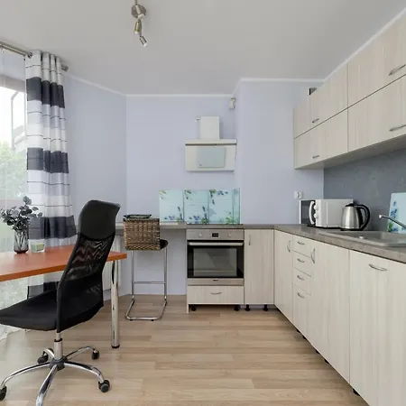 Apartment Z Parkingiem I Balkonem W Krakowie By Rent Like Krakow
