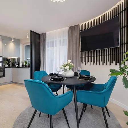 Exclusive On The Vistula River In By Renters Prestige