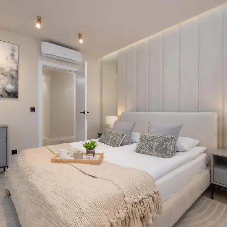 Exclusive On The Vistula River In By Renters Prestige * Krakow