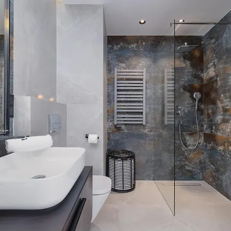 Exclusive On The Vistula River In By Renters Prestige Apartment