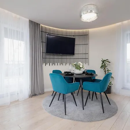 Exclusive On The Vistula River In By Renters Prestige Apartment *