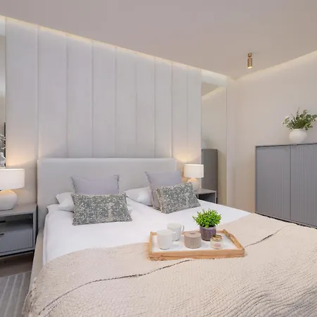 Exclusive On The Vistula River In By Renters Prestige