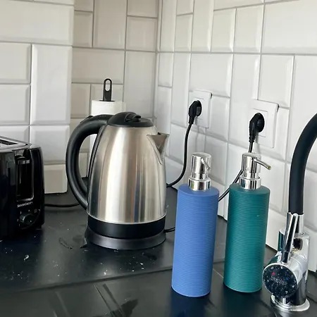 Feelhome With Kitchen Apartment
