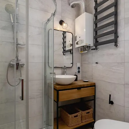 3 Bedroom Apartment-aleja Daszynskiego- Grzegorzki Apartment Krakow