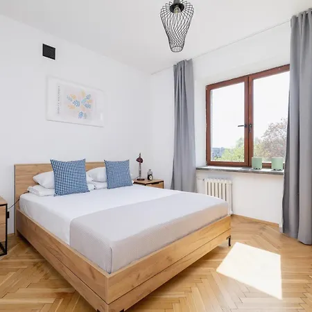 3 Bedroom Apartment-aleja Daszynskiego- Grzegorzki Apartment *