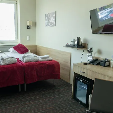 Hotell Automobil 3*