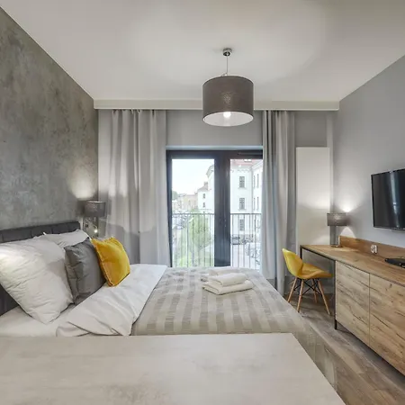 Rajska 3 By Pi Apart Otel 4*