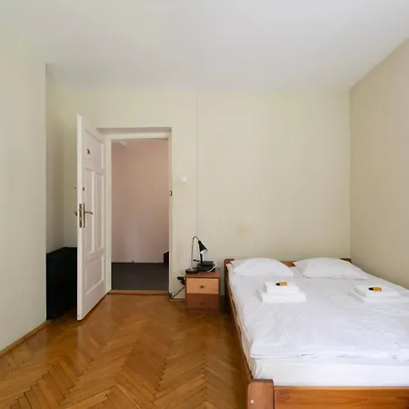House With Garden Krolowej Jadwigi Street Apartment
