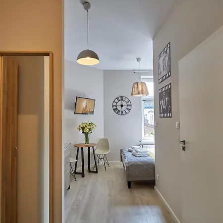 Aparthotel Florianska 32 By Pi 3*