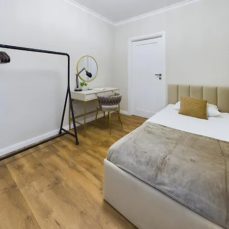 Dietla Cracow By Renters דירה *