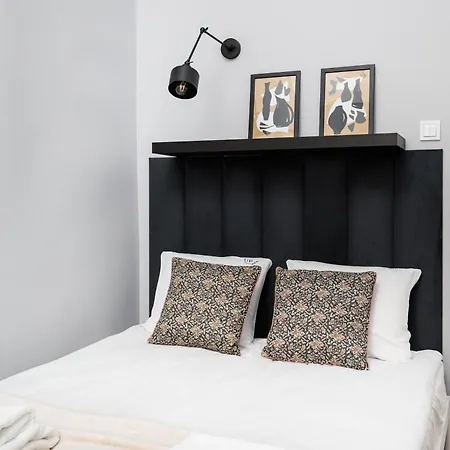 Apartment Spacious & Modern 6 Bedroom - Around The Main Market Square - By Upstairs Krakow