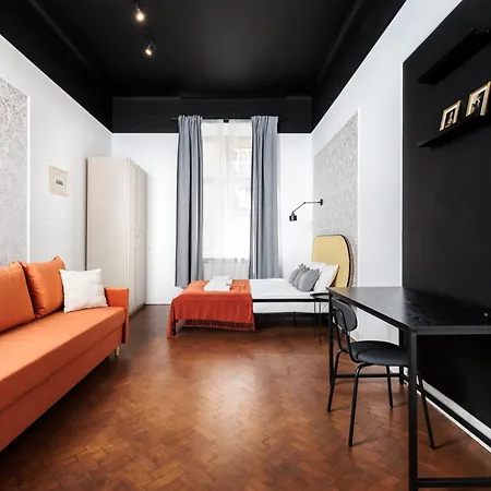 Spacious & Modern 6 Bedroom - Around The Main Market Square - By Upstairs Krakow