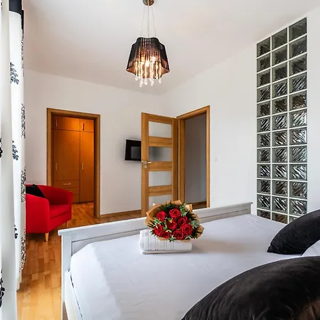 Rimini Moxy Te&am Cracow *