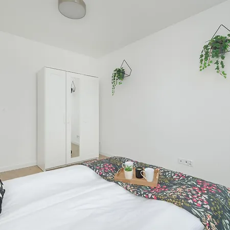 Apartment Klimatyzowany Dla 4 Osob W Krakowie By Rent Like