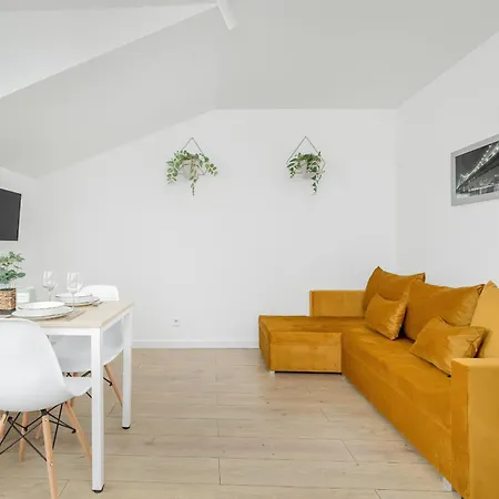 Klimatyzowany Dla 4 Osob W Krakowie By Rent Like Apartment Krakow