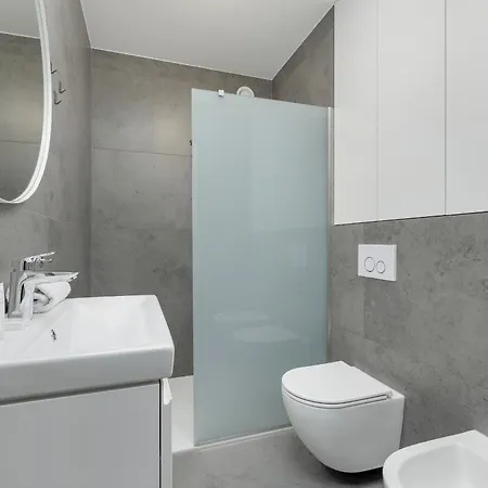 Klimatyzowany Dla 4 Osob W Krakowie By Rent Like Apartment *