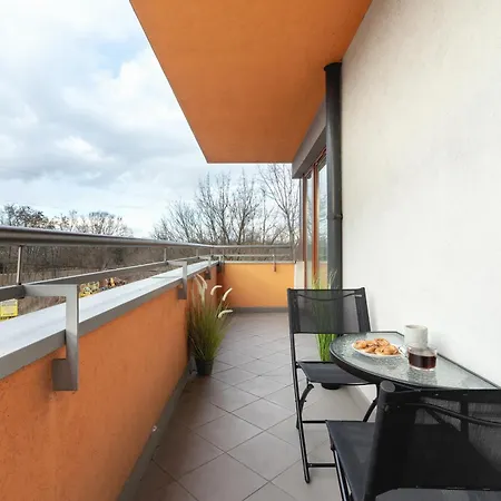 Dzielnica Xiii Podgórze By Renters * Kraków