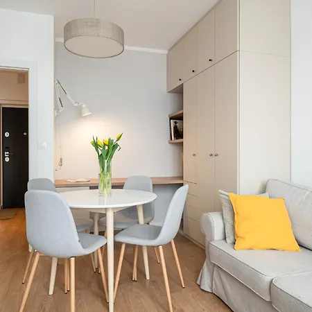 Apartament Krolewska Apartment