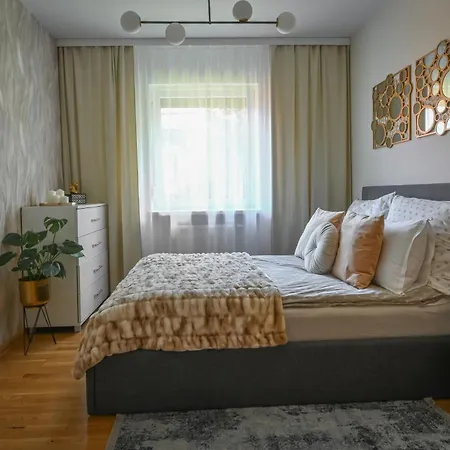 Malinowelove Aircon, 3 Rooms, Parking, Ogrod Apartment