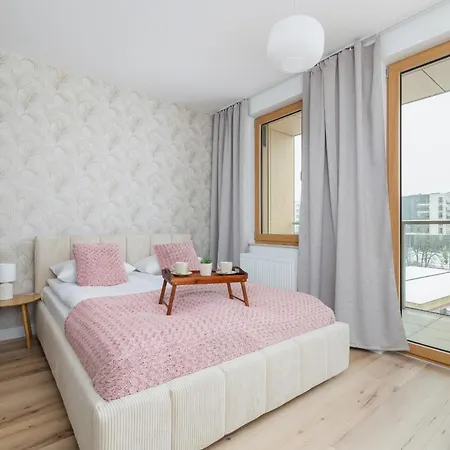 Pink & Blue Cozy In By Renters Krakow