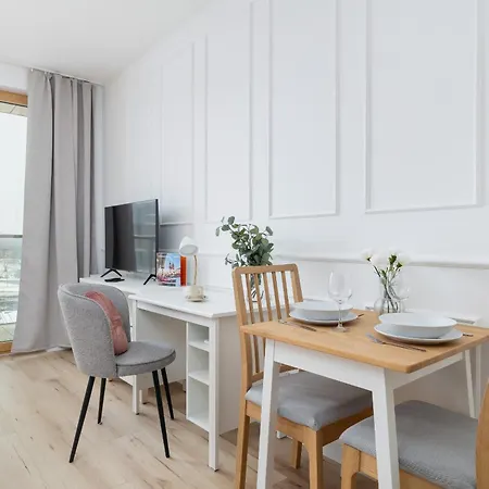 Pink & Blue Cozy In By Renters Apartment
