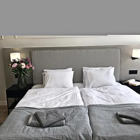 Anny 5 Appart hôtel *