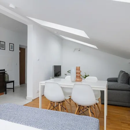 Apartment Old Town - With Ac - Dluga 65 Krakow
