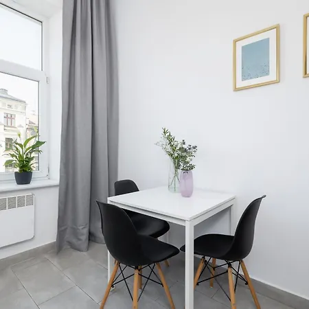 Apartment 1-bedroom - 65 Dluga Street *