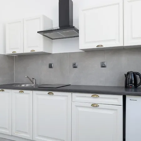 1-bedroom - 65 Dluga Street *