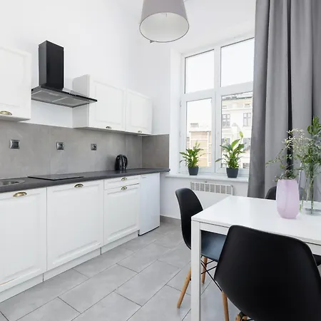 Apartment 1-bedroom - 65 Dluga Street