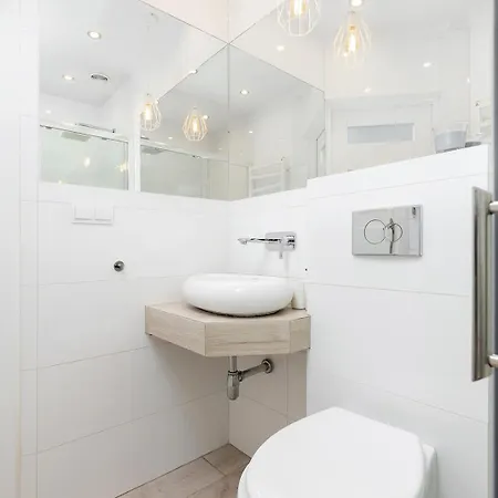 Two Bedroom - Starowislna 36 *
