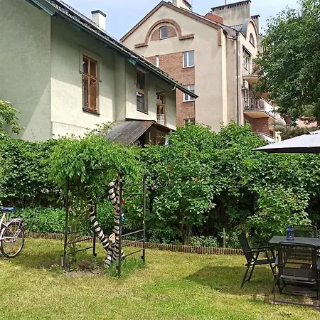 Hostel Retro