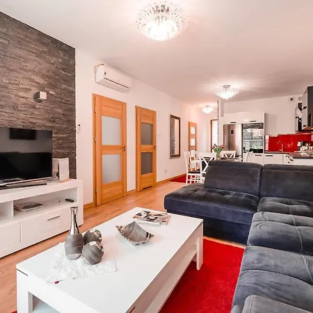 Katania Moxy Te&am Cracow Apartment *