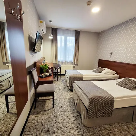 Fero Express Klimatyzowane Ac Hotel 3*