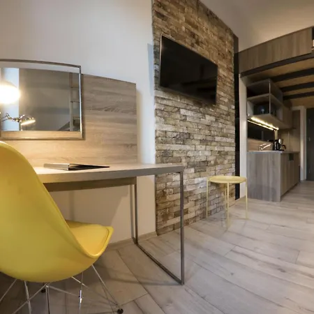 Yourplace M57 3* Cracovia