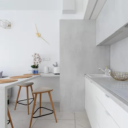 Modern Cracow Old Town By Renters Apartment