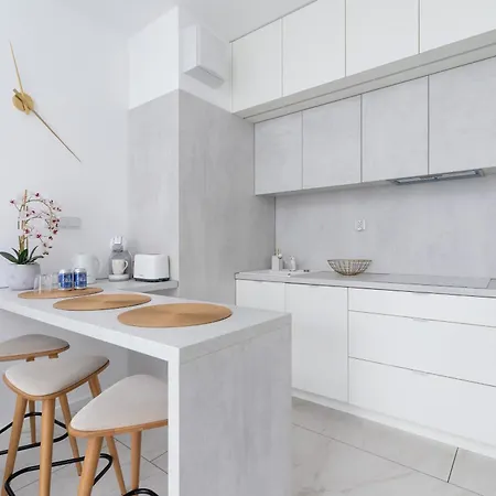 Modern Cracow Old Town By Renters Apartment Krakow