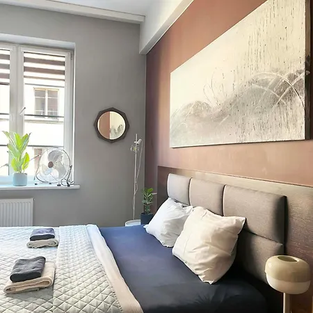 Apartment Well-connected In Old Town Cracow *