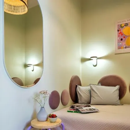 Apartment Crocus Narrow / Kochanowskiego *