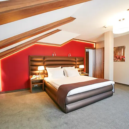 Holiday City Centre By Ihg 5* Krakow