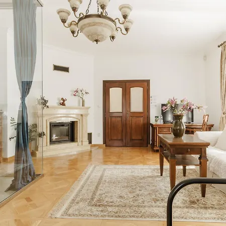 W Dworku Cheval Aparthotel *
