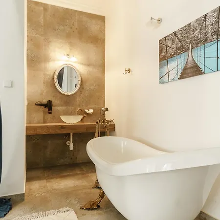 Hotel apartamentowy W Dworku Cheval *
