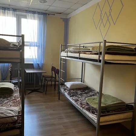 Hostel Schronisko Młodzieżowe Oleandry *