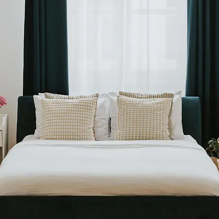 S18 Apartment