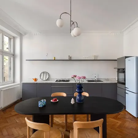 St Florian Apartment