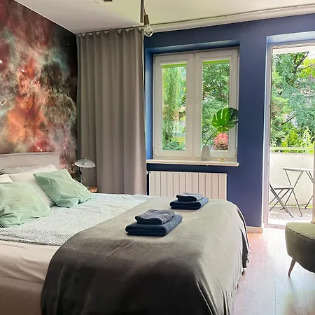 Apartment Charming With Balcony, Jewish District