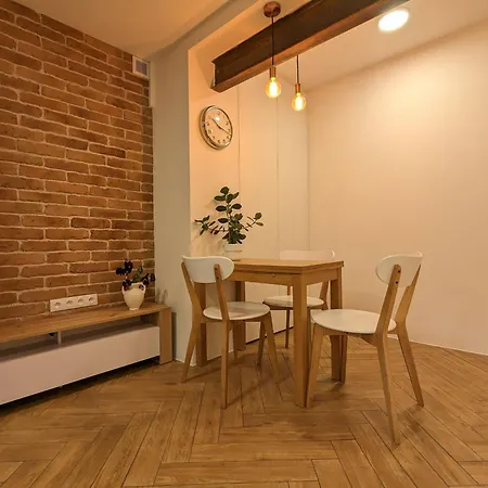 Apartament Highstreet